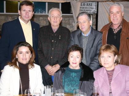 Daniel Chamorro, Tómas López y su señora, Jesús Aranzabal y señora, Don Carlos González y señora