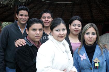 Óscar Carrillo, Guillermo, Fabiola, Ana Laura, Pedro Martín y Cynthia Carrillo.