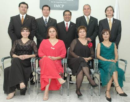 Paty R.de Mota, José A. Mota, Mayela Hernández, Rafael Saavedra; Norma de Luján, Óscar Luján, Alicia de Rosado, Juan José Rosado y Pablo Mendoza .