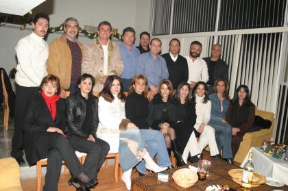 18 de diciembre de 2004

Un grupo de amistades en reciente festejo