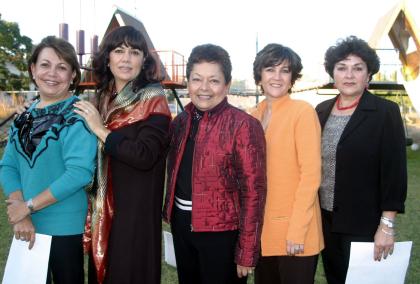 Pilar de Miñarro, Lupita de Murra, Lily de Gómez, Jazmín de Gutiérrez y Bertha de Gutiérrez.