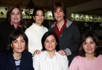 Maribel de Nuñez, Yolanda de Murra, Cony de  Duéñez, Analí de Díaz Ceballos, Gloria de Duéñez y Cecilia de Lara.