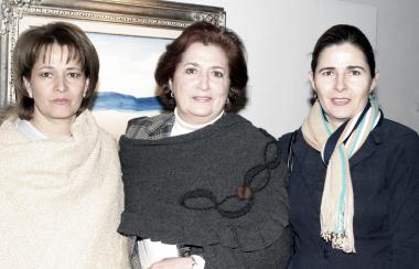 María Eugenia García, María Matilde Valadez y Leticia García..jpg