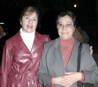 Hermana Oliva y Martha  de González.