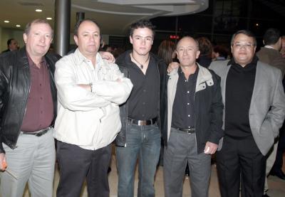 avier Carrillo, Jaime Carrillo, Alberto Carrillo,Óscar Russek Carrillo y Óscar Russek.