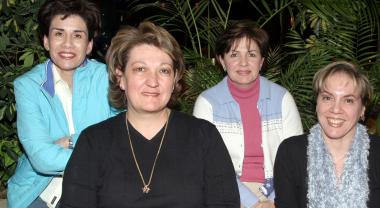 Rocío de García, Cristina de Macías, Chelo de Macías y Odila de Vargas.