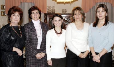 Maria Eugenia G. de Madero, Leticia García Váldez, María Matilde G. de Campa, María Matilde  Váldez y  Margarita de García  Colores, anfitrionas de la despedida de soltera de María del Carmen  Martínez Morales.