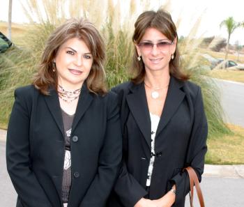 Ivonne de Dávila y Elena Villarreal.