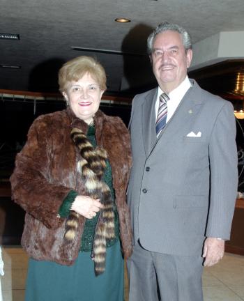 María del Carmen y Miguel Castañeda.