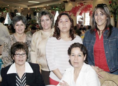 María Elena Domínguez, Mode Herrera, Magda de Valdez, Claudia Torres, Any Alvidrez y Leticia García