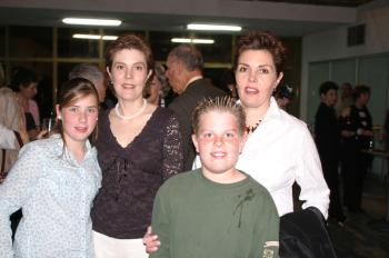 María Rosa Bremer de Torres, Selina Bremer de Cepeda, Ernesto Cepeda y Cristina Bremer.