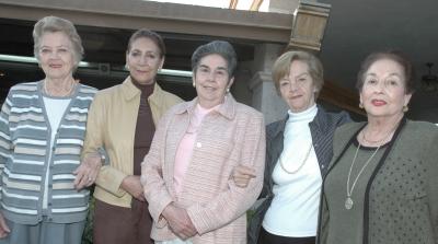 19 de febrero de 2005

Sra. Morena Bracho de DIez en su visita por esta ciudad acompañada de Adriana de Villarreal, Estella de Vara, Güera de Graham y Rosa V. de García.