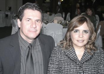 Armando Gurrola y Miriam de Gurrola