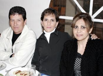 Miriam Ganem, Adriana Mateos y Jaime León.