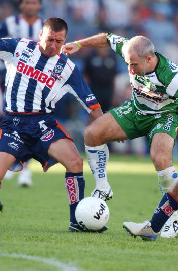 Riña campal en partido Santos-Monterrey