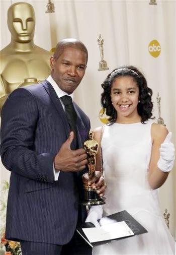 Jamie Foxx se llevó el Oscar a mejor actor por su interpretación del legendario cantante Ray Charles en la película Ray.