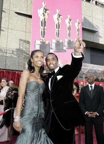 Sean P. Diddy y su novia Kim Porter.