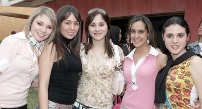 Aracely Martínez, Sonia Anaya, Paty Decillo, Idali Chibli y Maricarmen Aguilar.