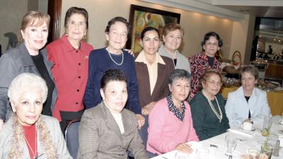 Carmelita Sada, Rita Chong, Aída Wolff, Licha Safa, Gloria de Orozco, Sol de Holguín, Lupita Cuesta, Elvira de Nuñez, Luz Elena Chufany, Georgina Rodríguez y Aurora Medellín.