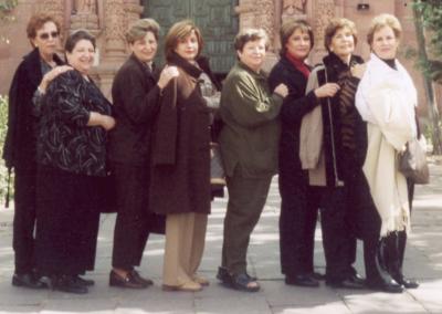 Las lagunera Noelie Baille, Tules Martínez de Sada, Astrid Martínez, Nuria Farrús, Laura Martínez, Gabriela Tumoine de Rocha y  Martha Peña.