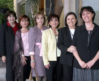 Magdalena Fernández, Nena de Fernández, Carmiña de Salazar, Mary Carmen Ruenes, Malena Luengo y Rosana Conte.