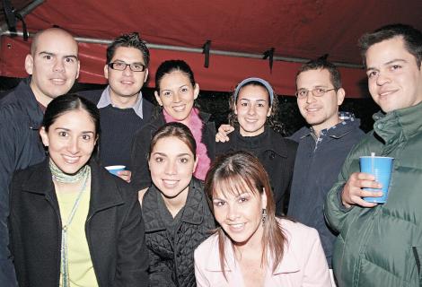 CUMPLEAÑOS DE ALBERTO VILLALOBOSJavier Fernández, Lore López, DiegoLara, Ana Carmen Mendoza, Mafer Belmont, Miguel Mena, Ramón Augusto, Any Guinea y Gaby Arriaga