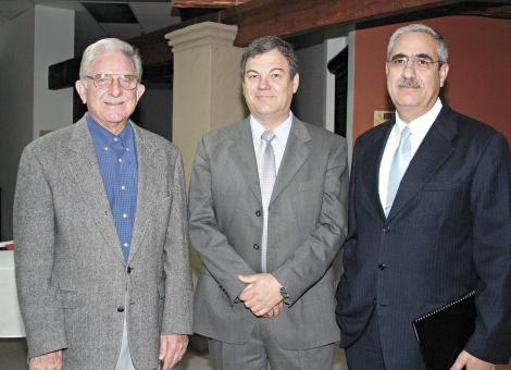 Alberto González Domene, Fernando Llama Alatorre y Yamil Darwich