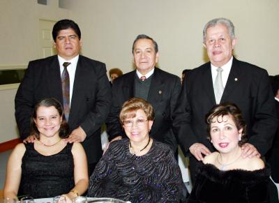 Ricardo y Adriana Ruiz, Javier y José Ruiz y Félix y Cony López.