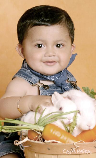 José Manuel  Carrillo (Nene Jr.) en una foto de estudio.