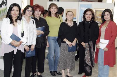 Ale Dávila, Silvia López, Rosario de Ramos, Rosy Gordillo, Elsa Ochoa, Laura Velázquez y Adriana Blázquez.