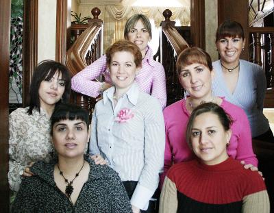 Elisa S. de Milán, Isabel Quintanilla, Gaby Santos, Mayra Siller, Rocío Díaz y Mónica Morales le organizaron una despedida de soltera a Anayda Lahoz Portela, por su cercano enlace nupcial.