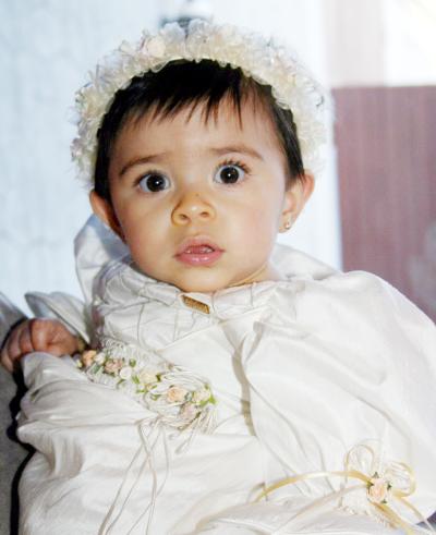 Con motivo de su primer año de vida, la pequeña María Guadalupe Mendoza Orozco disfrutó de una merienda.