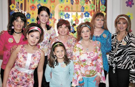 Susana Reed, Susy Reed, Claudia Reed, Claudia Rebollo, Mary Sofy Rebollo, Estela Reed, Brenda Reed y Marcela Reed