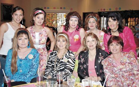 Carla Romo Ramírez, Susy Delgadillo Reed, Alicia Villarreal Zambrano, Claudia Reed de Rebollo, Brenda Villarreal de Reed, Marcela de Reed, Susana Reed de Delgadillo, Yolanda B. de Murra y Estela Reed de Obeso