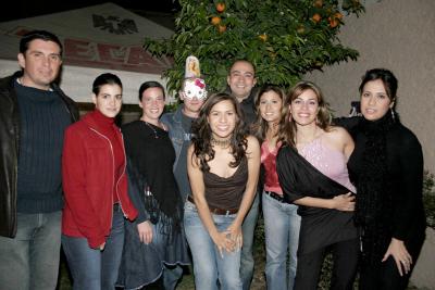 Flor Gallardo, Hanan Halil, Zuleika martínez, Alison Kerr, Miguel Baert, Javier García, Arturo Banda, Gio Iza y Lulú Flores.