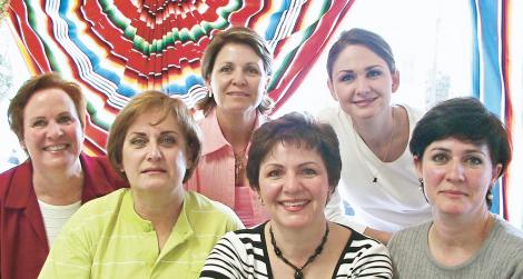 Elena Grageda de Beltrán del Río, Güera Grageda de Cofiño, Cristina Grageda de Macías, Alejandra Grageda de Larrínaga , Verónica Grageda de Zertuche y Bárbara Cofiño Grageda