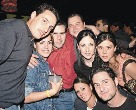 Alberto Dávila, Romy Humphrey, Diego de la Parra, Quique Ude, Vero Zertuche, Silvia Dávila, Bárbara Madero y Manolo Guedea