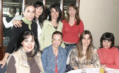 Veva Berlanga, Marcela Carrillo, Lulú Franco, Ana Anaya, Anabel Carrillo, Cony Lozano, Lorena Valdés y Ana Nava.