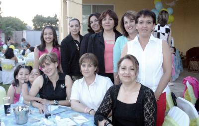 Carolina Dillon de Estrada, Alicia Rosell de Castrillón, Malene de Ortiz, Lupina de Castil, Mayela Cansino de Treviño, Claudia Aguilera, Martha Cansino de Sigala, Valeria Sigala, Liliana Sigala y Frida Oviedo .