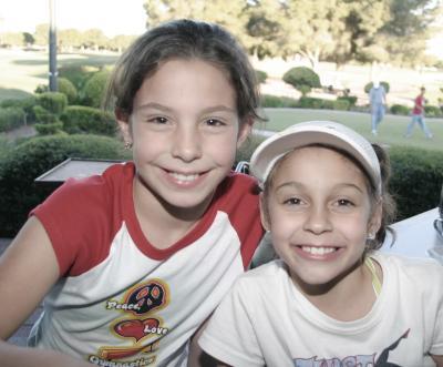 Sofía Vargas y Cecilia González.