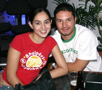 Melisa Hermosillo y Ricardo Plata.