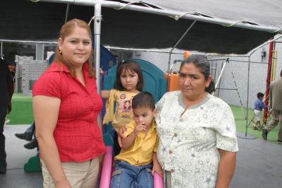 Lorena Salazar, José Manuel Peña, Rosa Muñiz y Jenifer Rivera.