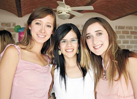 Olivia Ramos, Roberta Cárdenas y Mariana Fernández