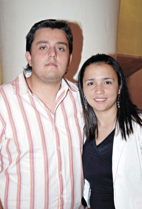 Jorge Pérez Casas y Lorena Castañeda