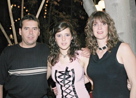 Ernesto Quintero Pámanes, Ana Laura Quintero Cárdenas y Laura Cárdenas de Quintero