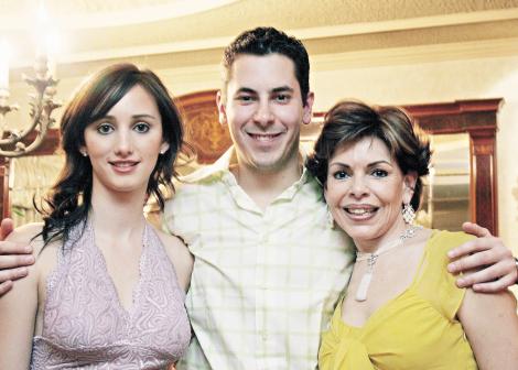 Ángela María Aguilar, Carlos Cantú Quintero y María Teresa Quintero de Cantú