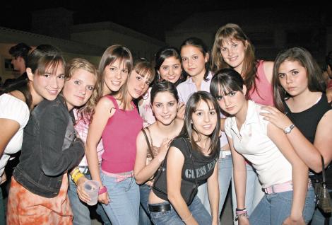 Josie Barocio, Velia Rodríguez, Arantza Berlanga, Isabel Murra, Mónica García, Elena Baille, Karen Von Bertrab, Lety Gómez, Marisol Papadópulos, Ale Fernández y Paola Garza