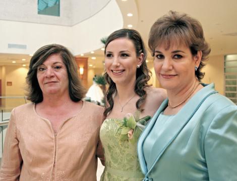 Ana Mary Martín de Rosas, Claudia Rosas Martín y Elizabeth Abularach de Arratia