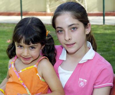 Samia Salazar y Maritere Berumen.