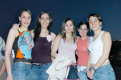 Bárbara, Carry, Catalina, Cecy y Marce.